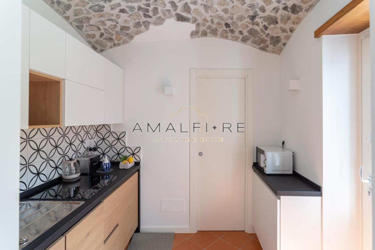 Lionetti Suite House Amalfi Exterior photo